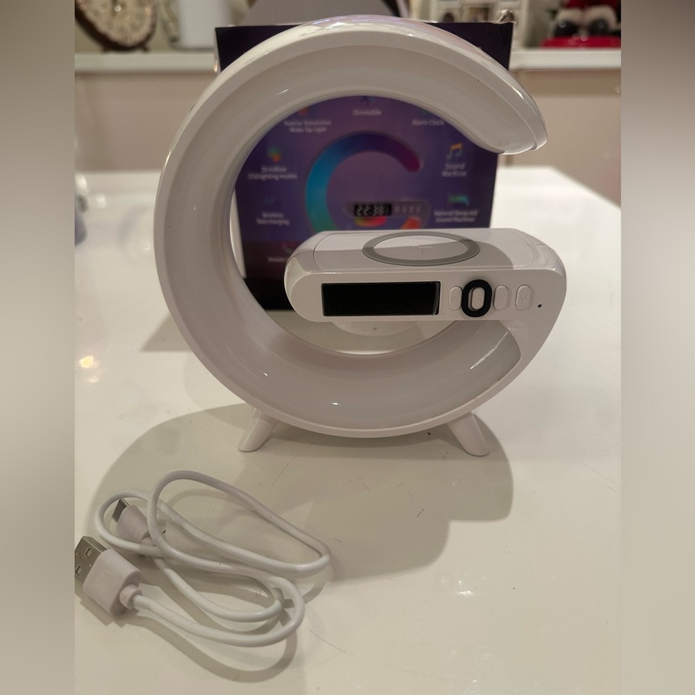 Health & Intelligent Life Assistant Clock - Picture 4 of 5